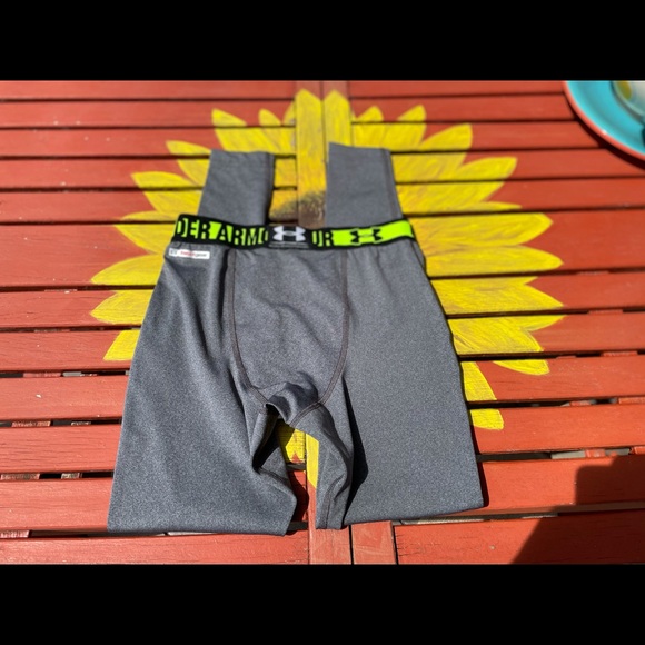 Under Armor spandex - Picture 3 of 6